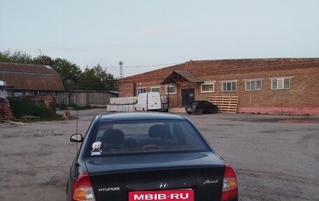 Hyundai Accent II, 2004 год, 390 000 рублей, 3 фотография