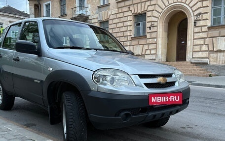 Chevrolet Niva I рестайлинг, 2016 год, 899 000 рублей, 13 фотография