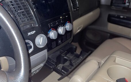 Toyota Tundra II, 2007 год, 2 800 000 рублей, 13 фотография