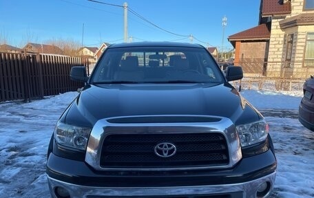 Toyota Tundra II, 2007 год, 2 800 000 рублей, 2 фотография