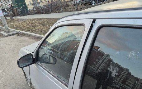 Daewoo Nexia I рестайлинг, 2001 год, 130 000 рублей, 7 фотография
