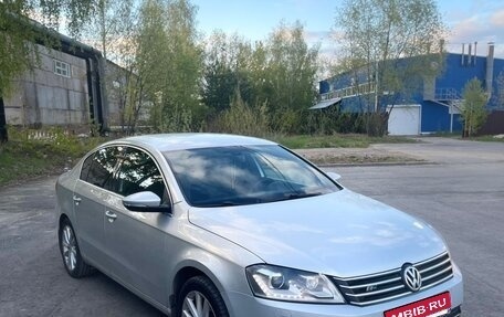 Volkswagen Passat B7, 2012 год, 1 400 000 рублей, 2 фотография