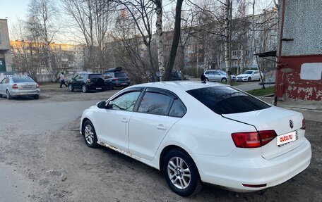 Volkswagen Jetta VI, 2015 год, 615 000 рублей, 2 фотография
