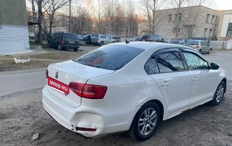 Volkswagen Jetta VI, 2015 год, 615 000 рублей, 4 фотография