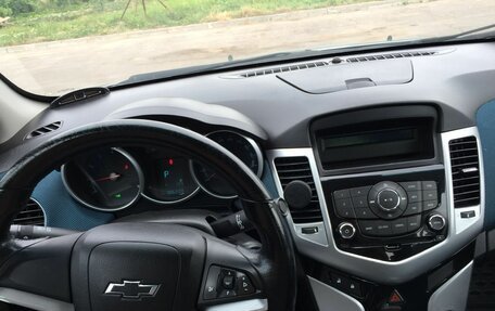 Chevrolet Cruze II, 2011 год, 610 000 рублей, 4 фотография