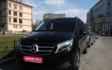Mercedes-Benz V-Класс, 2016 год, 4 550 000 рублей, 2 фотография