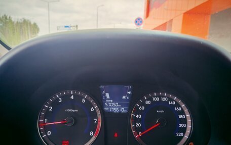 Hyundai Solaris II рестайлинг, 2011 год, 650 000 рублей, 4 фотография