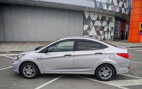 Hyundai Solaris II рестайлинг, 2011 год, 650 000 рублей, 8 фотография