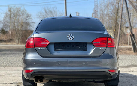 Volkswagen Jetta VI, 2011 год, 1 100 000 рублей, 3 фотография