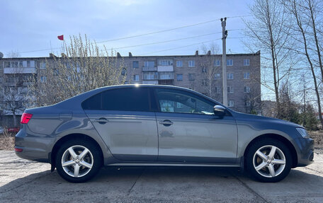 Volkswagen Jetta VI, 2011 год, 1 100 000 рублей, 13 фотография