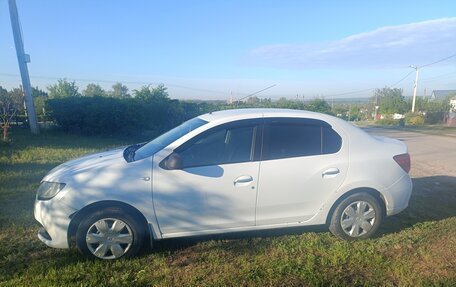 Renault Logan II, 2017 год, 550 000 рублей, 3 фотография