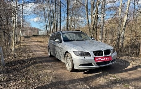 BMW 3 серия, 2005 год, 1 400 000 рублей, 2 фотография