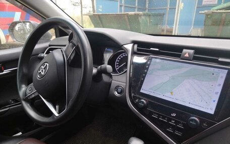 Toyota Camry, 2018 год, 2 300 000 рублей, 1 фотография