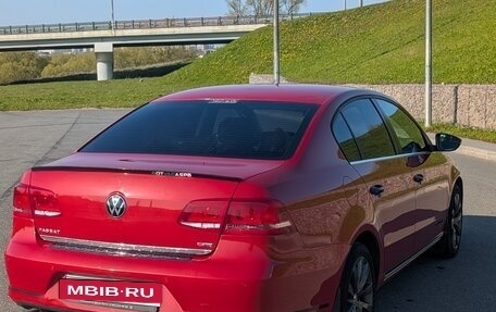 Volkswagen Passat B7, 2011 год, 975 000 рублей, 14 фотография