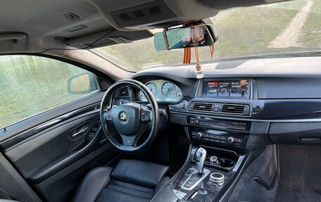 BMW 5 серия, 2012 год, 1 390 000 рублей, 2 фотография