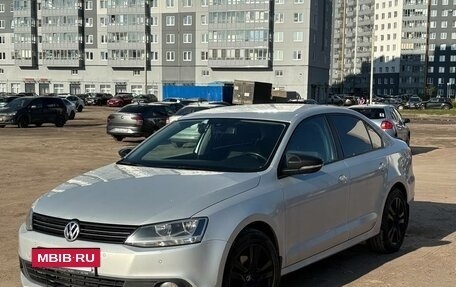 Volkswagen Jetta VI, 2013 год, 950 000 рублей, 8 фотография