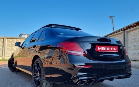 Mercedes-Benz E-Класс, 2019 год, 3 950 000 рублей, 6 фотография