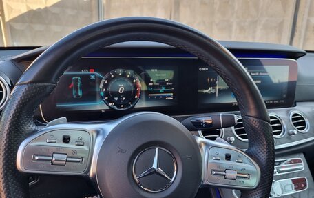 Mercedes-Benz E-Класс, 2019 год, 3 950 000 рублей, 16 фотография