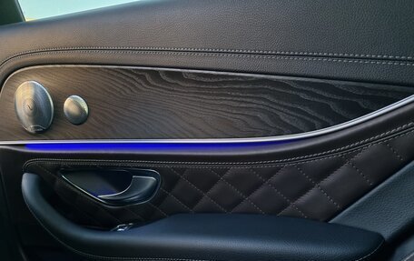 Mercedes-Benz E-Класс, 2019 год, 3 950 000 рублей, 21 фотография