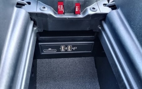 Mercedes-Benz E-Класс, 2019 год, 3 950 000 рублей, 30 фотография