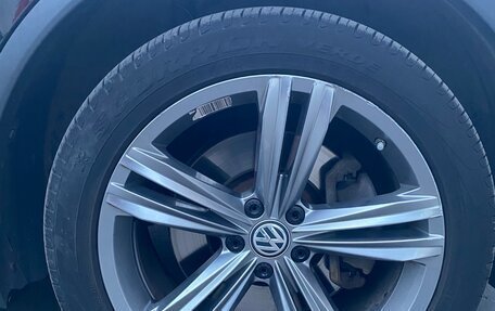 Volkswagen Tiguan II, 2019 год, 3 290 000 рублей, 5 фотография