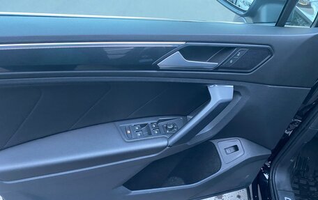 Volkswagen Tiguan II, 2019 год, 3 290 000 рублей, 13 фотография