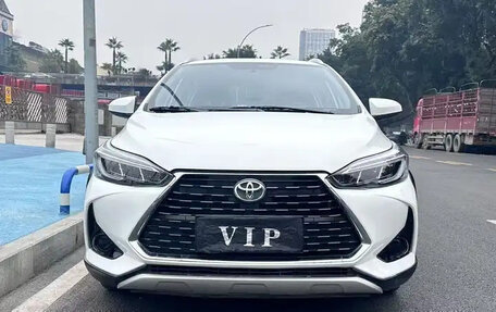 Toyota Yaris XP150 рестайлинг, 2022 год, 1 179 000 рублей, 2 фотография