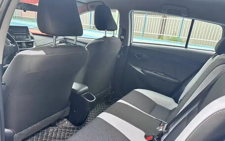 Toyota Yaris XP150 рестайлинг, 2022 год, 1 179 000 рублей, 12 фотография
