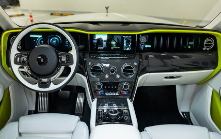 Rolls-Royce Cullinan, 2025 год, 84 990 000 рублей, 13 фотография