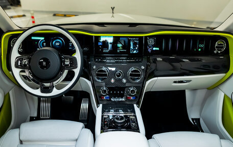 Rolls-Royce Cullinan, 2025 год, 84 990 000 рублей, 19 фотография