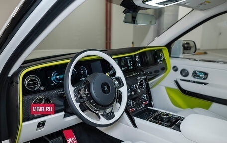 Rolls-Royce Cullinan, 2025 год, 84 990 000 рублей, 11 фотография