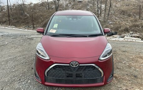 Toyota Sienta II, 2020 год, 1 790 000 рублей, 8 фотография