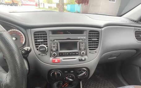 KIA Rio II, 2010 год, 450 000 рублей, 1 фотография