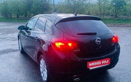 Opel Astra J, 2011 год, 690 000 рублей, 4 фотография