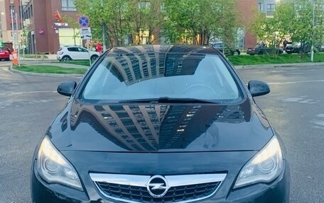 Opel Astra J, 2011 год, 690 000 рублей, 2 фотография