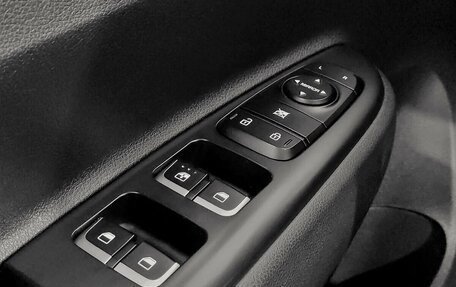 KIA Rio IV, 2021 год, 1 590 000 рублей, 10 фотография