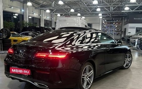 Mercedes-Benz E-Класс, 2018 год, 4 200 000 рублей, 3 фотография