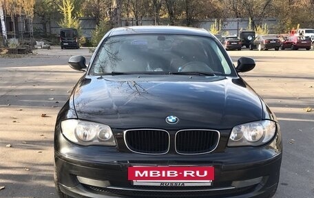 BMW 1 серия, 2011 год, 873 000 рублей, 2 фотография
