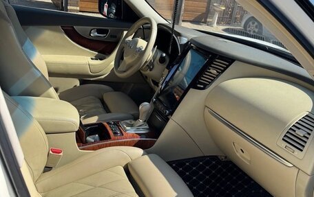 Infiniti FX II, 2011 год, 1 760 000 рублей, 8 фотография