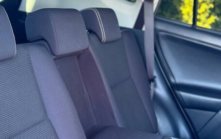 Toyota RAV4, 2018 год, 2 500 000 рублей, 12 фотография