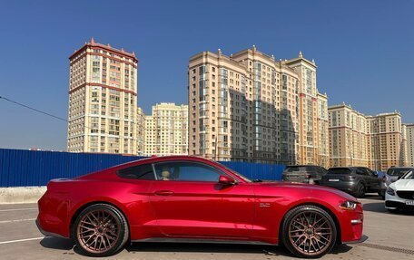 Ford Mustang VI рестайлинг, 2021 год, 4 900 000 рублей, 7 фотография
