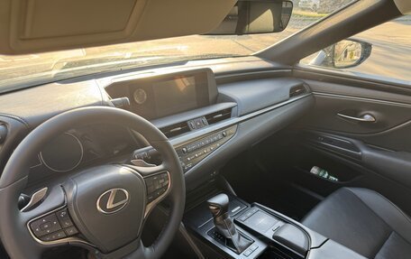 Lexus ES VII, 2019 год, 3 500 000 рублей, 12 фотография