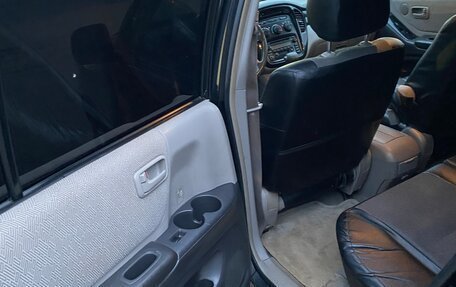 Toyota Highlander III, 2002 год, 720 000 рублей, 12 фотография