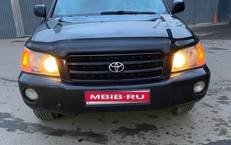 Toyota Highlander III, 2002 год, 720 000 рублей, 16 фотография