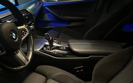 BMW 5 серия, 2019 год, 3 792 000 рублей, 31 фотография