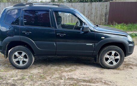 Chevrolet Niva I рестайлинг, 2013 год, 550 000 рублей, 3 фотография