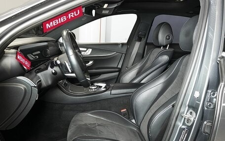 Mercedes-Benz E-Класс, 2019 год, 3 750 000 рублей, 11 фотография