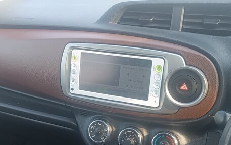 Toyota Vitz, 2011 год, 765 000 рублей, 5 фотография
