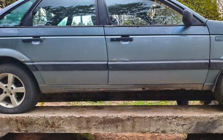 Volkswagen Passat B3, 1988 год, 130 000 рублей, 27 фотография
