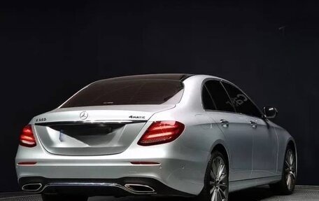Mercedes-Benz E-Класс, 2020 год, 4 480 000 рублей, 2 фотография